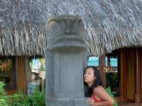 bora bora statue 2 